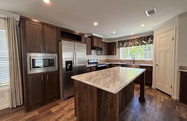 5631 Pinecrest Drive, #166 photos photos