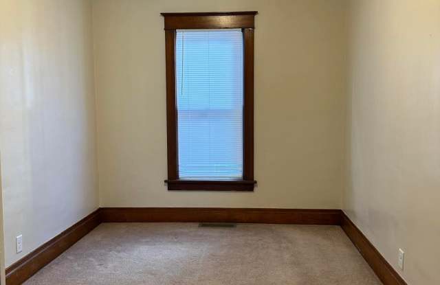 306 East Nuckols Street - 1 Gallery 4
