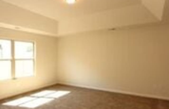 163 Daisy Circle Gallery 3