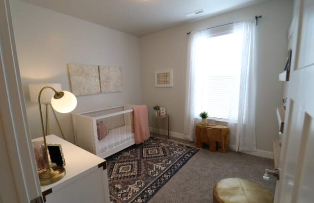 3 Bedroom 2 Bathroom Condo in Vineyard! Gallery 4