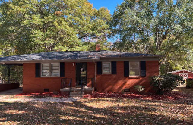 3/1 ranch brick home-fenced back yard! Gallery 1