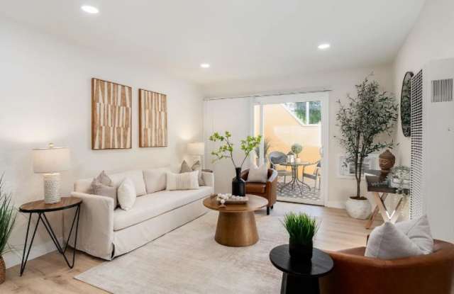 1600 Laguna St Apt D photos photos