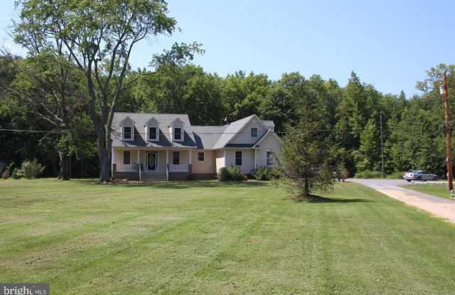 5558 DEALE CHURCHTON Road photos photos