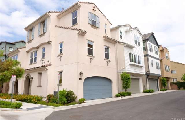 610 W Tribella Court Gallery 2