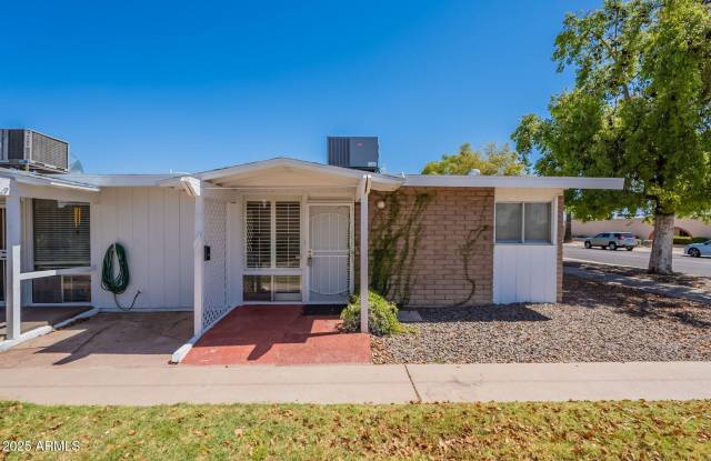 13001 N 113TH Avenue unit: 5 photos photos