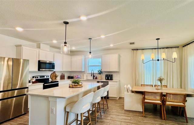 3919 CAPRI COAST Drive Gallery 3