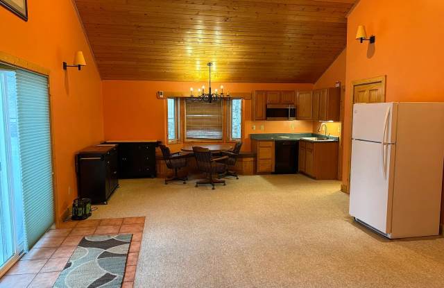 144 Spruce Street photos photos