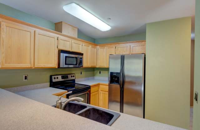 2 Bed 2 Bath Condo Gallery 3