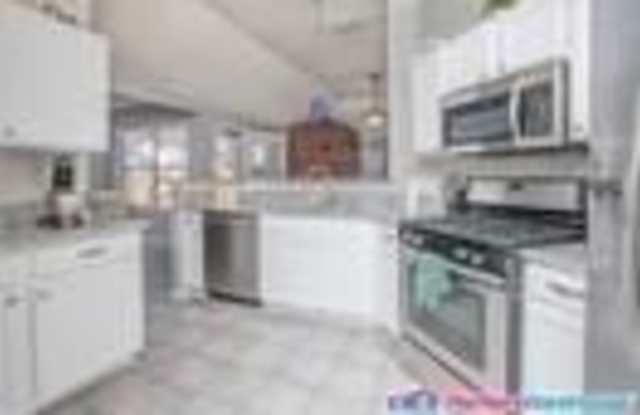 3208 Steamboat Gallery 4