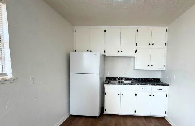 Convenient 2-Bedroom in Northeast Amarillo Gallery 4