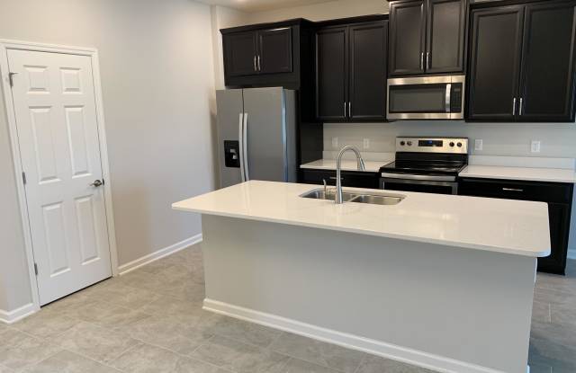 13939 MOLINA DR. Gallery 4