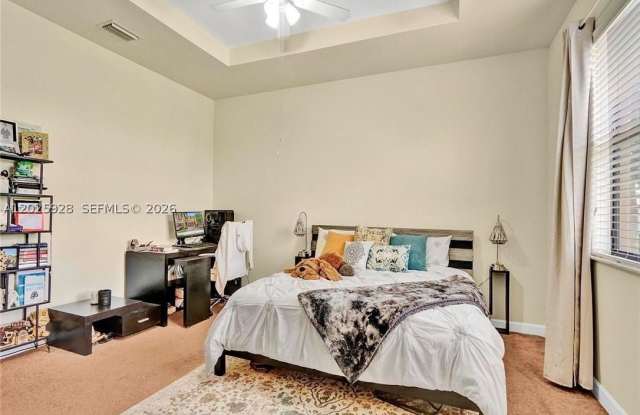 821 E Village Cir Gallery 4