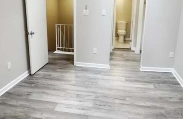 9753 HELLINGLY PL #19 Gallery 3