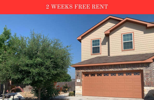 2 Weeks Free Rent / Duplex Minutes from Creekside Shopping  Entertainment! Fridge Included / Large Yard/ CISD photos photos