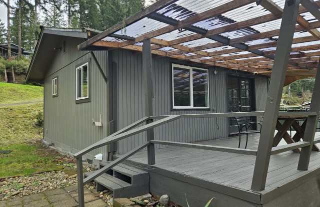 231 E Lakeview Dr - 231 East Lakeview Drive, Mason County, WA 98546