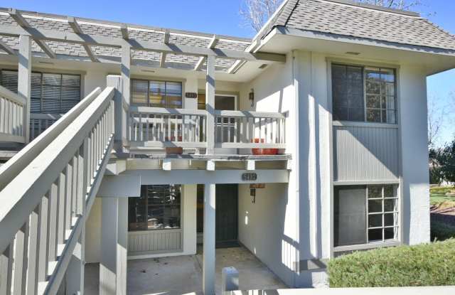 Sharp, Bright and Tranquil 2 Bedroom 2 Bath Condo in the Villages Community! photos photos