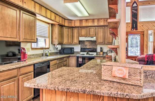 6561 CHRISTMAS TREE Circle - 6561 Christmas Tree Circle, Pinetop Country Club, AZ 85935