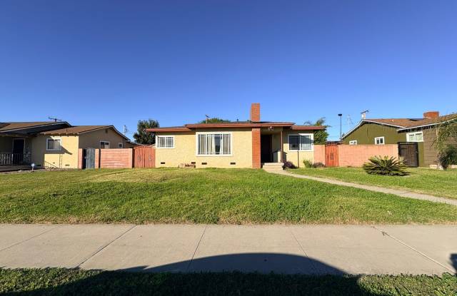 beautiful 4 bedroom 4 baths in West covina. Must see! photos photos