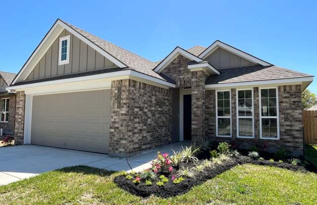 3/2/2  in the beautiful  gated community of Point Aquarius WISD photos photos