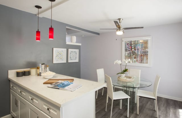 Marine View Apartments Gallery 4