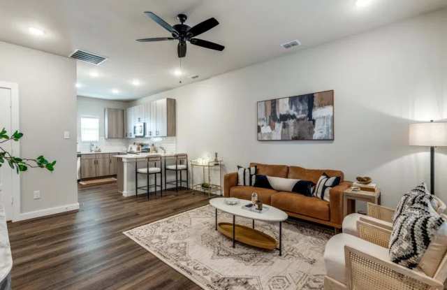 1340 County Road 1106 photos photos