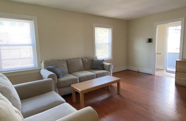 329 Susquehanna Street Gallery 3
