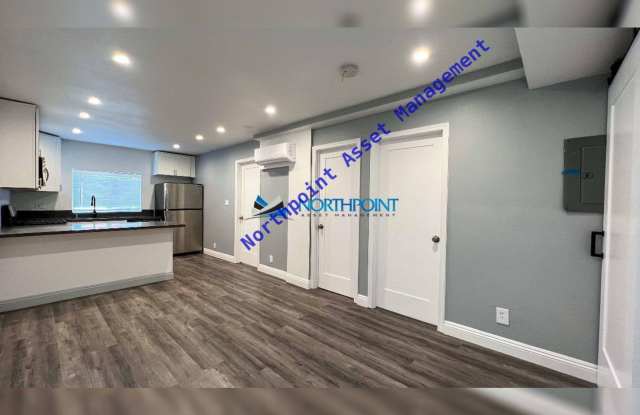 Available Now! 2 BR/1BA | Upgraded Unit | In quiet Gated 7 plex Community| In San Diego! Gallery 1