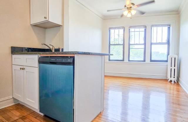 4260 North Clark Ave. photos photos