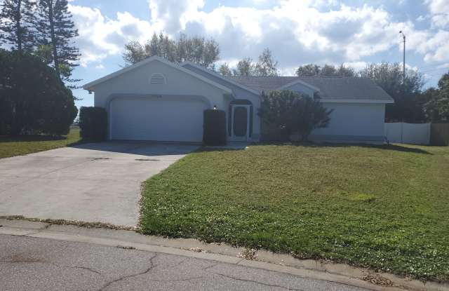 2704 36th Avenue Terrace East Gallery 1