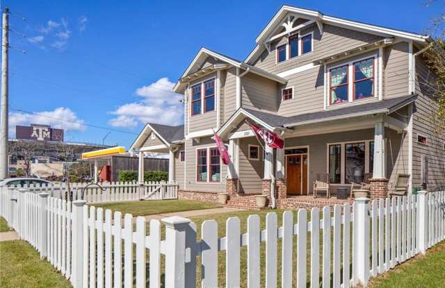 201 Montclair - 201 Montclair Avenue, College Station, TX 77840