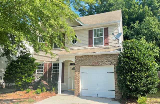 Great location, 4 bed, 2.5 bath, pride of ownership, newly renovated, corner lot, minutes to movie studios, must see! photos photos