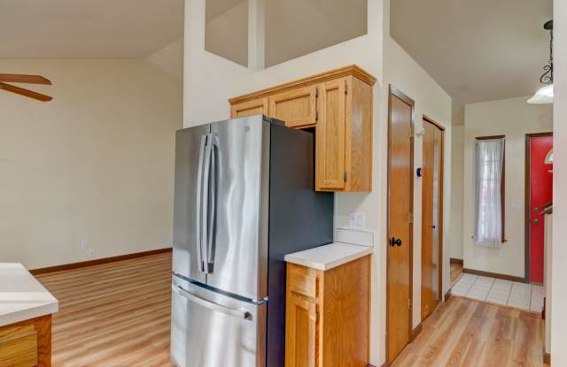 3 Bedroom 2.5 Bathroom Home Gallery 4
