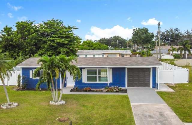 3095 PINETREE STREET - 3095 Pinetree Street, Port Charlotte, FL 33952