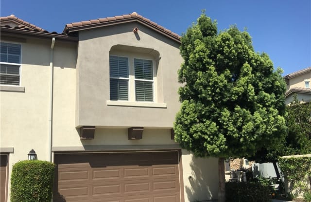 2622 W MADISON Circle - 2622 W Madison Cir, Anaheim, CA 92801