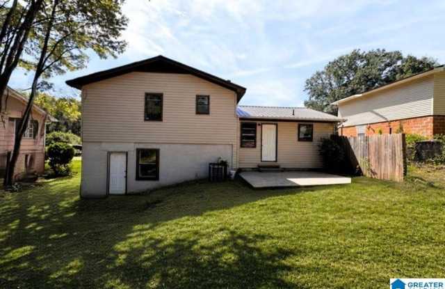 2504 WATSON ROAD Gallery 2
