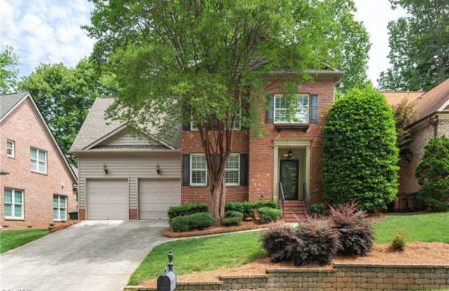 Spacious 4 Bedroom in Lake Jeanette - Large Bonus Room  Outdoor Kitchen! photos photos
