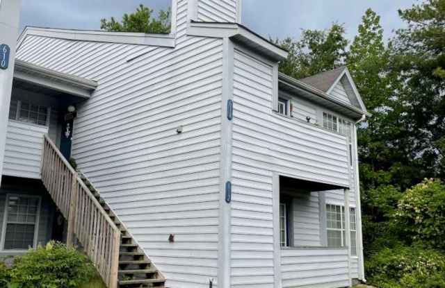 UPPER LEVEL SINGLE STORY CONDO IN HOLLAND MEWS photos photos