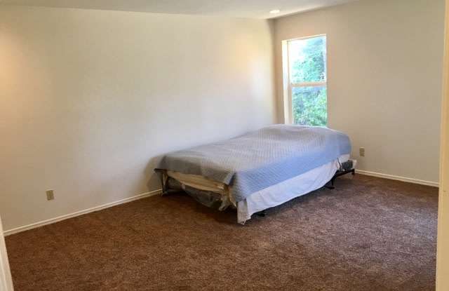 835 Crestwood Place Gallery 4