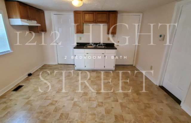 2 bedroom 1 bath house Gallery 4