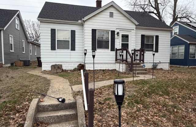 1707 N. Charles photos photos