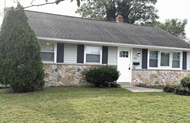 400 WINDSOR DR photos photos