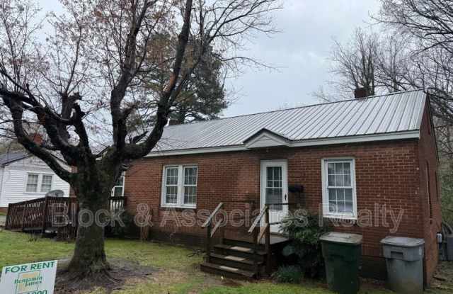 316 N. Elm St. photos photos