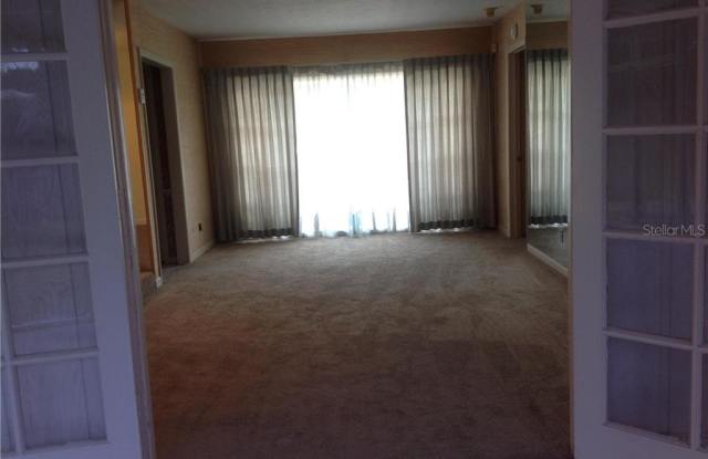 7104 WRENWOOD CIRCLE Gallery 2