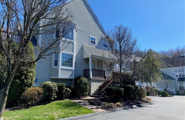 416 Foxboro Drive - 416 Foxboro Drive, Norwalk, CT 06851
