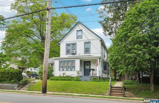 412 S Maple Avenue 1 photos photos