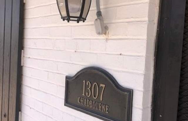 1307 Chadbourne Street Gallery 3