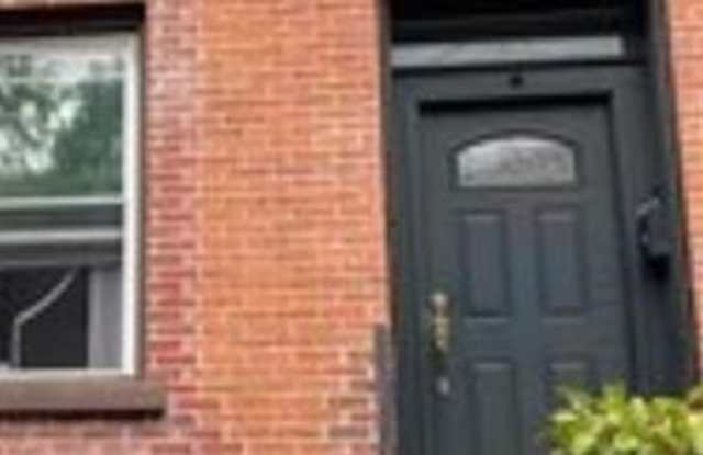 281 MONMOUTH ST photos photos