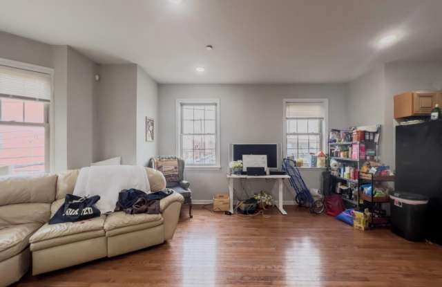 1857 N 17TH Street Gallery 4