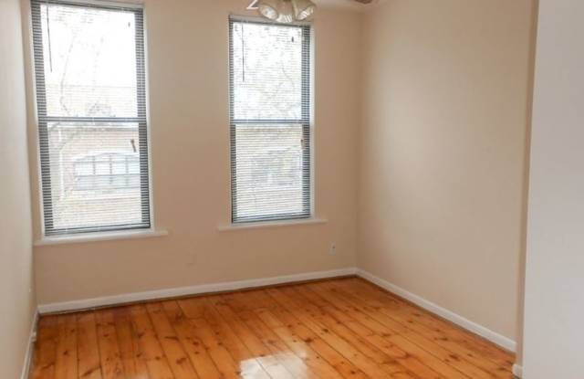 1210 W Wrightwood 1 Gallery 4