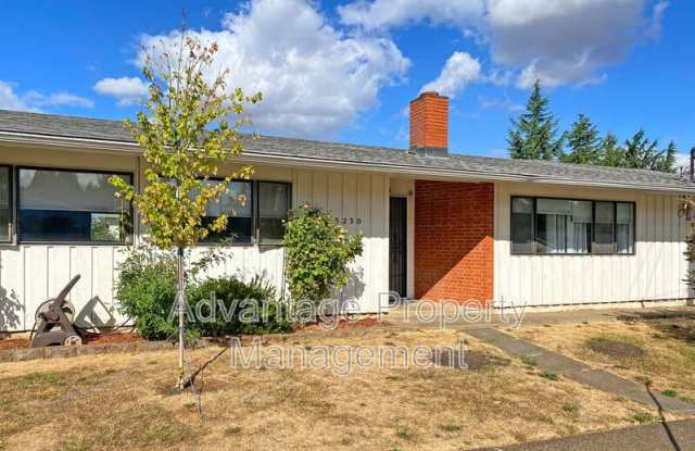 5230 NE Laurel Drive photos photos